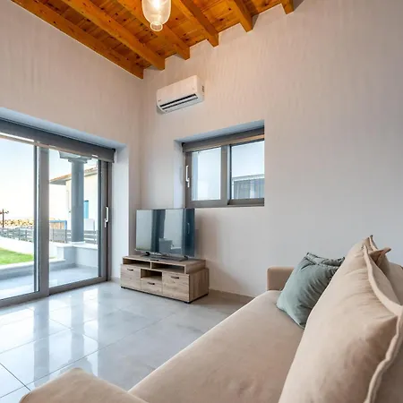Porto & Mare Elegant Апартаменты *