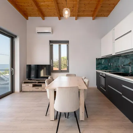 Apartamento Porto&mare Elegant Diakopto