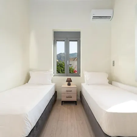 Апартаменты Porto & Mare Elegant Диакоптон